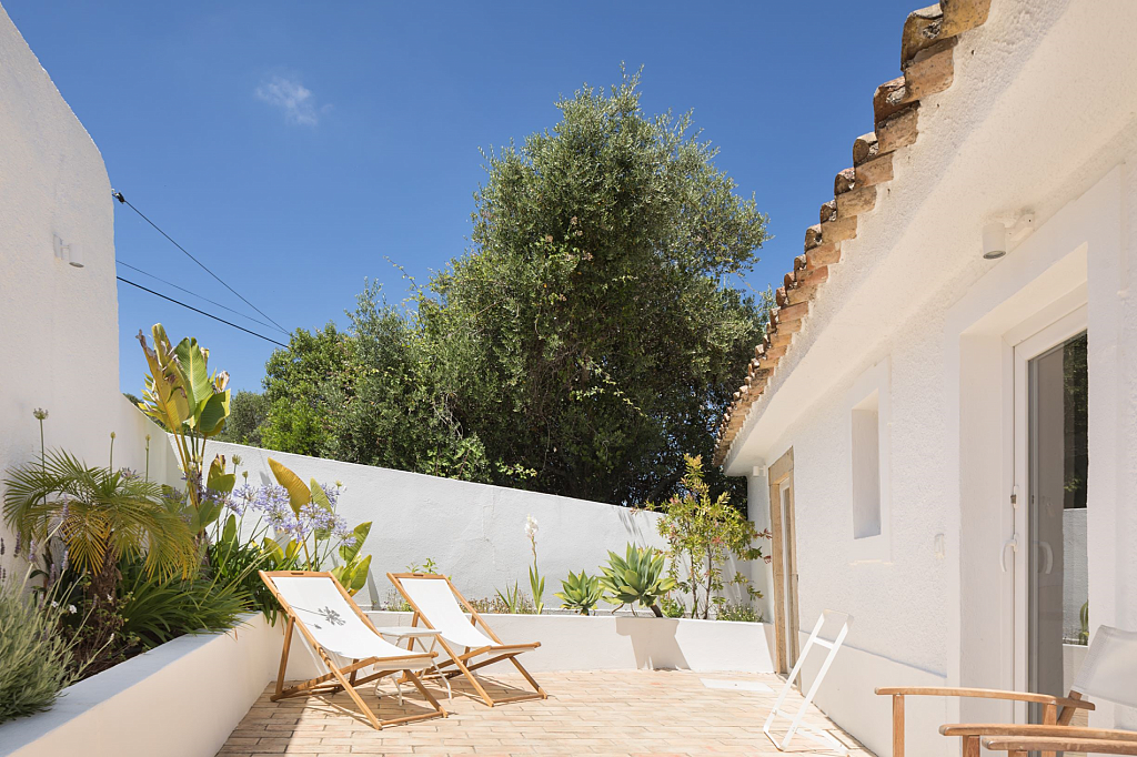 Farmhouse of the Palms
