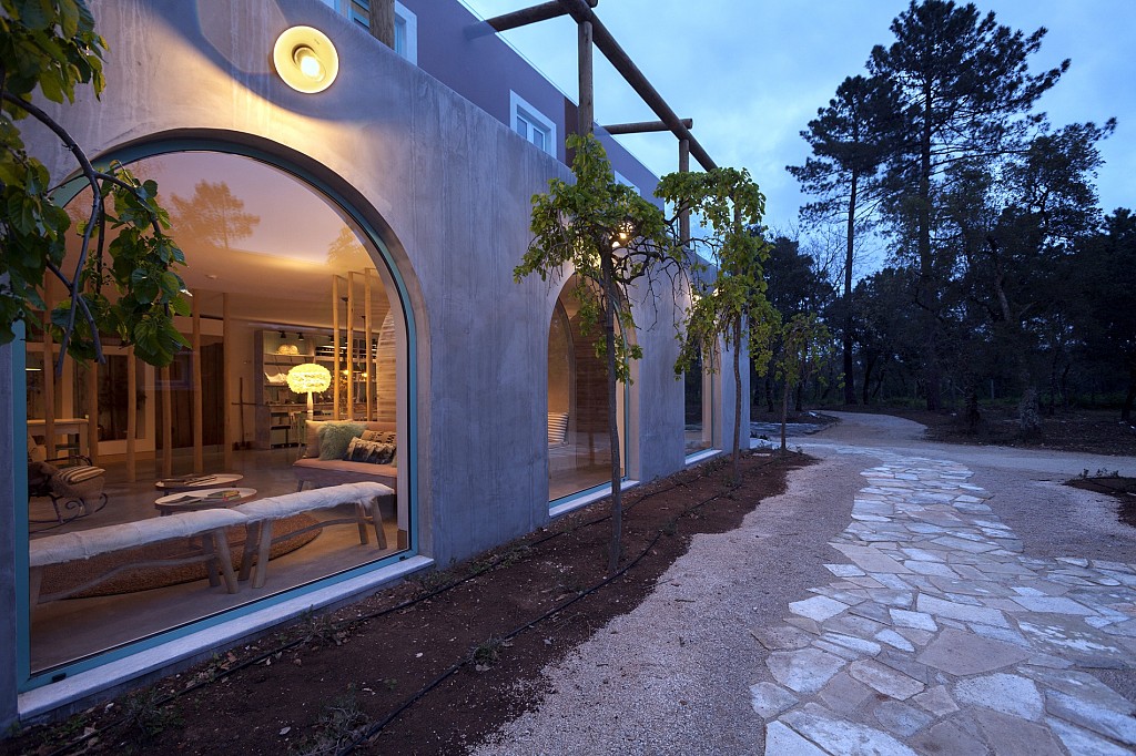 Luz Houses