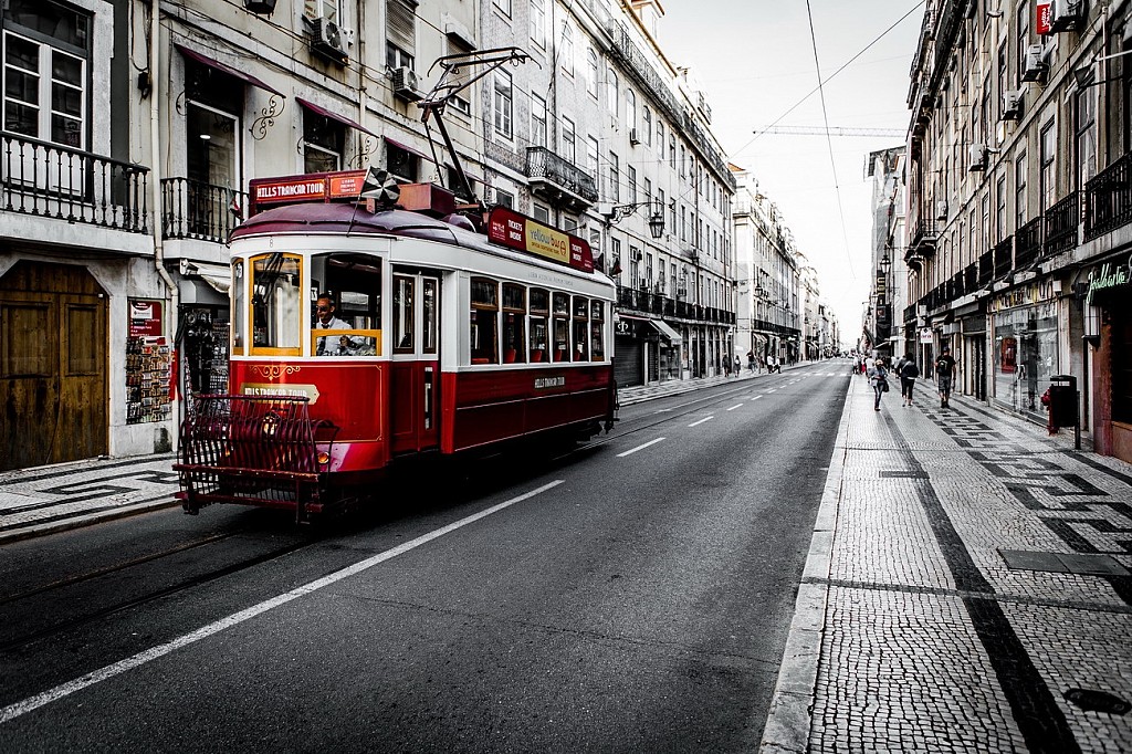 10 reasons that will make you fall in love with Portugal