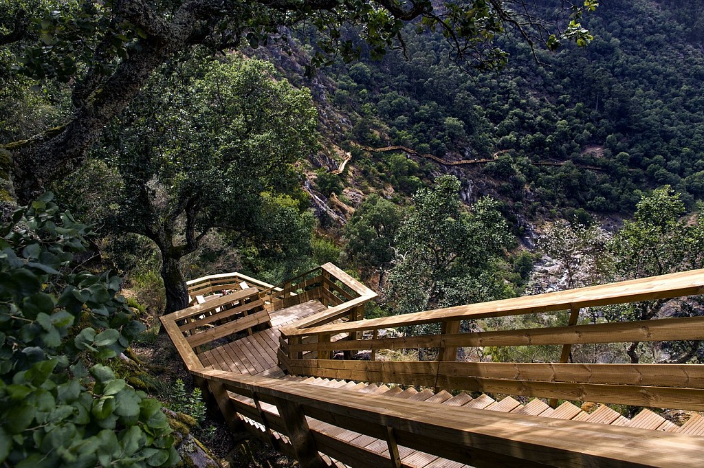Rivers and mountains: family vacations in Portugal