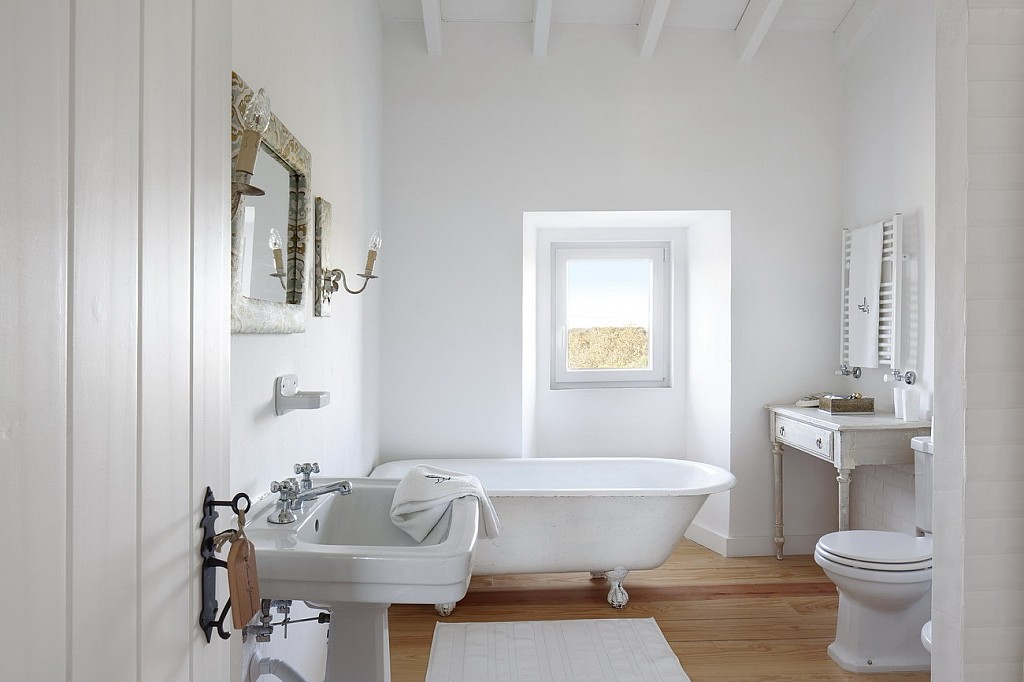 Why we love small hotels?