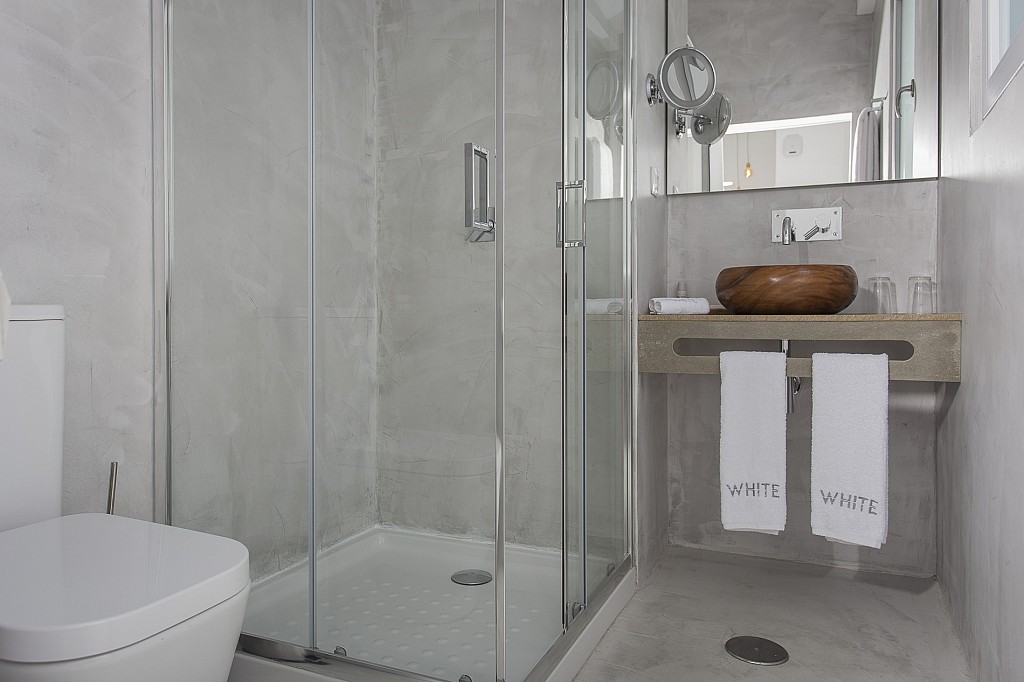 White Exclusive Suites & Villas