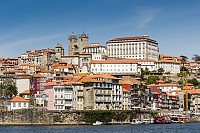 Corra ao lado do Rio Douro, no Porto
