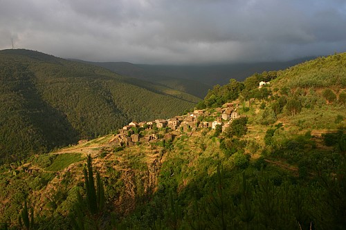 The 7 Schist Villages Walking Tour