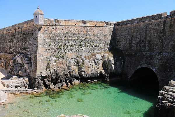 Peniche Waves - Surf Tour